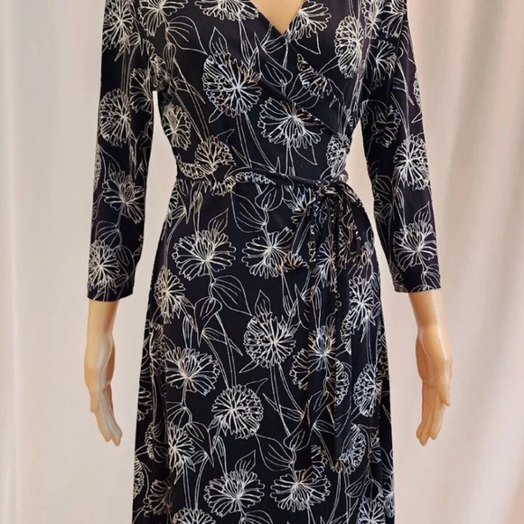 Banana Republic Charcoal and White Floral Dress - Picture 1 of 9